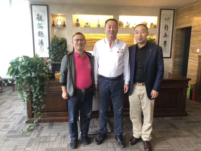 10月9日三顾咨询自2018年结缘“郫县豆瓣”战略合作伙伴以后，今又偶遇40年行业经验的协会的吴会长！